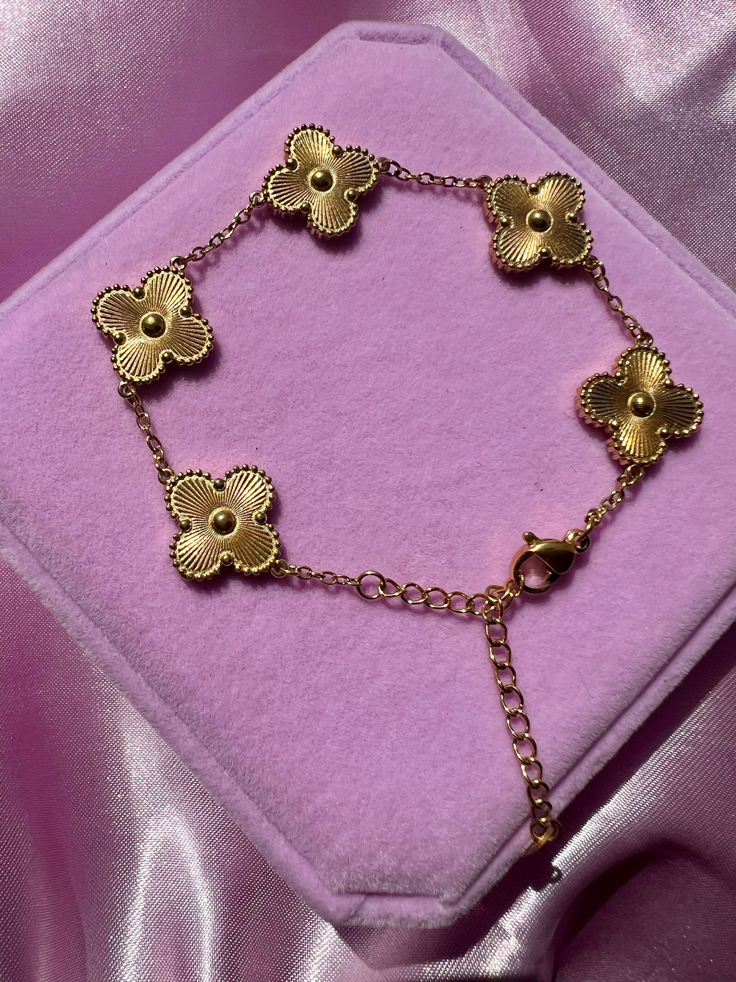 Radiant Clover Bracelet