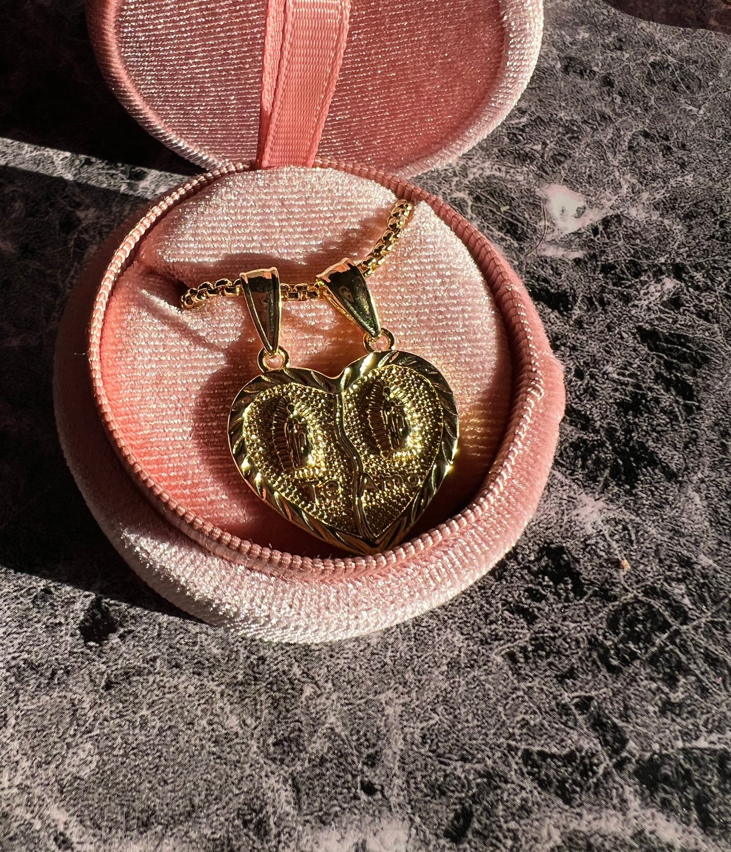 Te amo Necklace