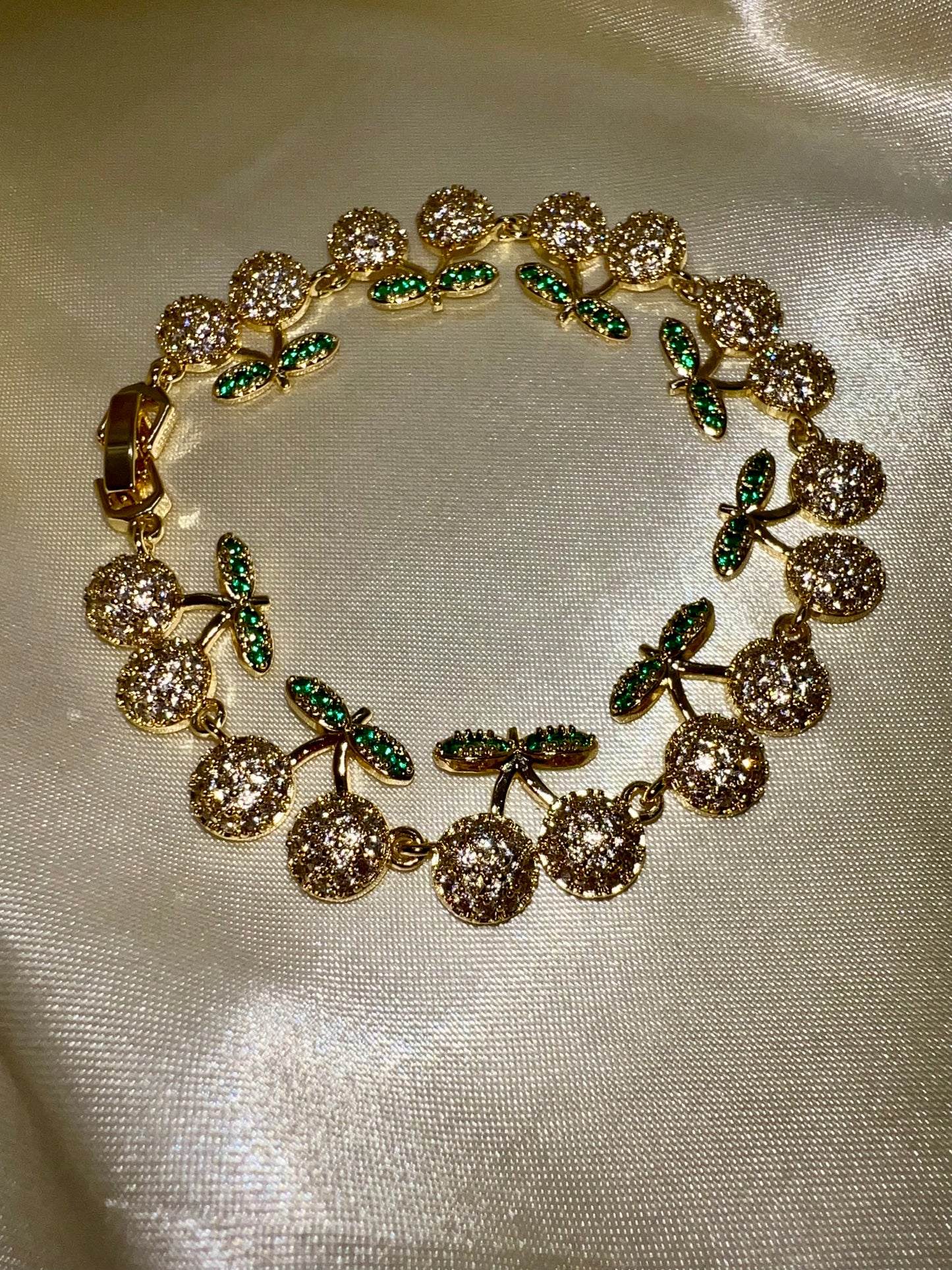 Glamberry Bracelet