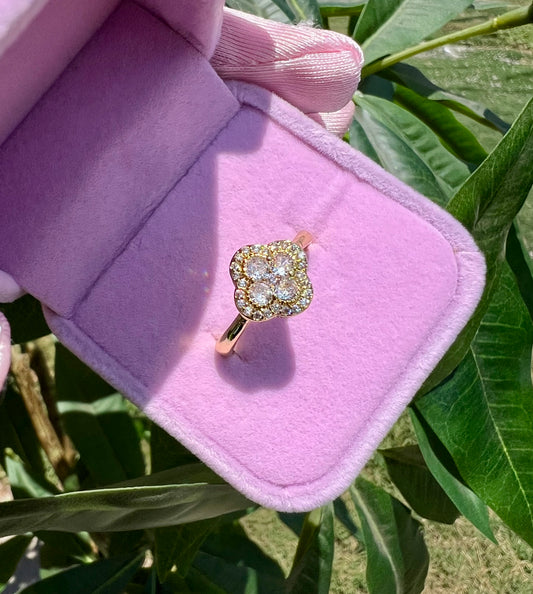 Clover Kiss Adjustable Ring
