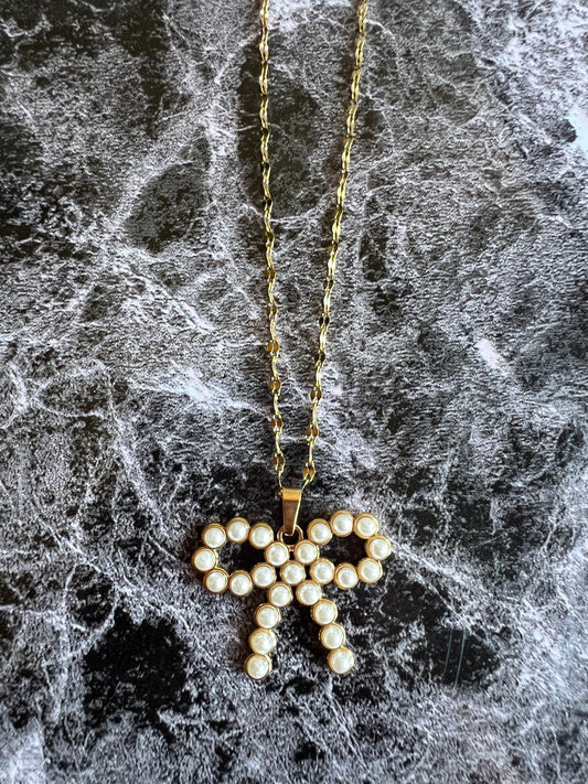 Bow necklace